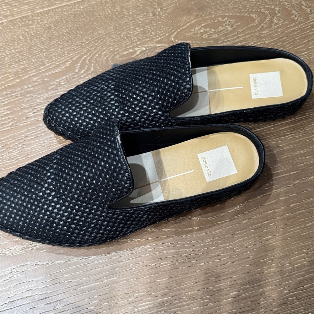 Dolce Vita Black Woven Mule Flats Size 8.5W